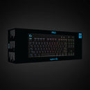 Teclado Mecânico Gamer Logitech G PRO com Layout US, RGB LIGHTSYNC, Design TKL, Cabo Destacável e Switch Exclusivo GX Blue Clicky