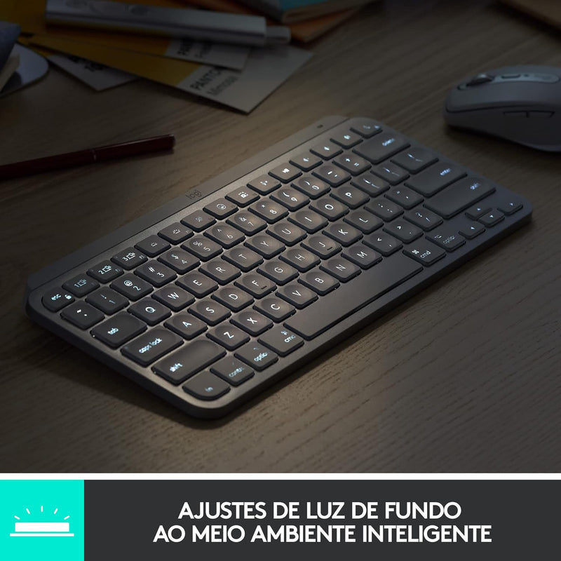 Teclado sem fio Logitech MX Keys Mini com Iluminação Inteligente, Conexão USB ou Bluetooth Easy-Switch para até 3 dispositivos e Bateria Recarregável - Grafite